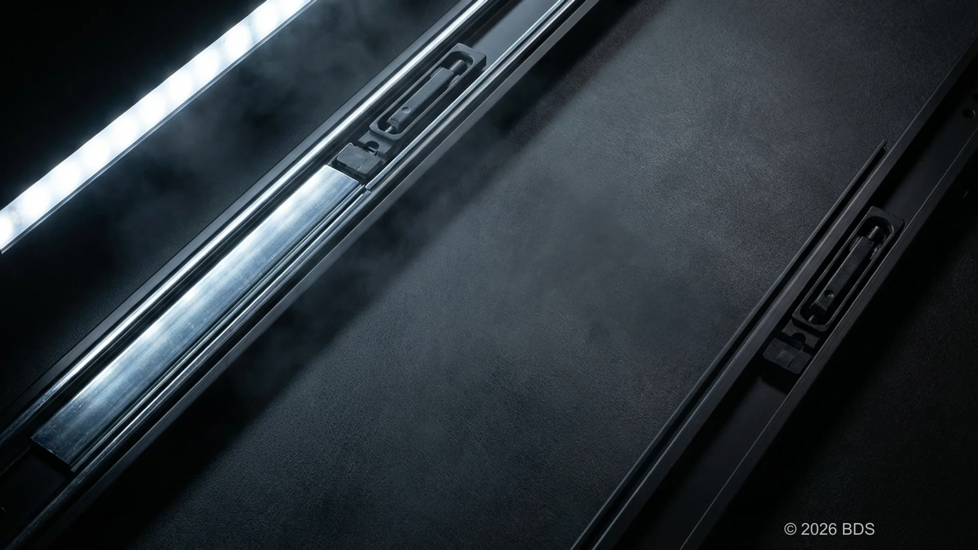 Mitme klastri Hyperledger Fabric võrguarhitektuur, mis näitab hajutatud organisatsioone, võrdväärseid osalejaid ja tellijaid Kubernetes klastrite vahel