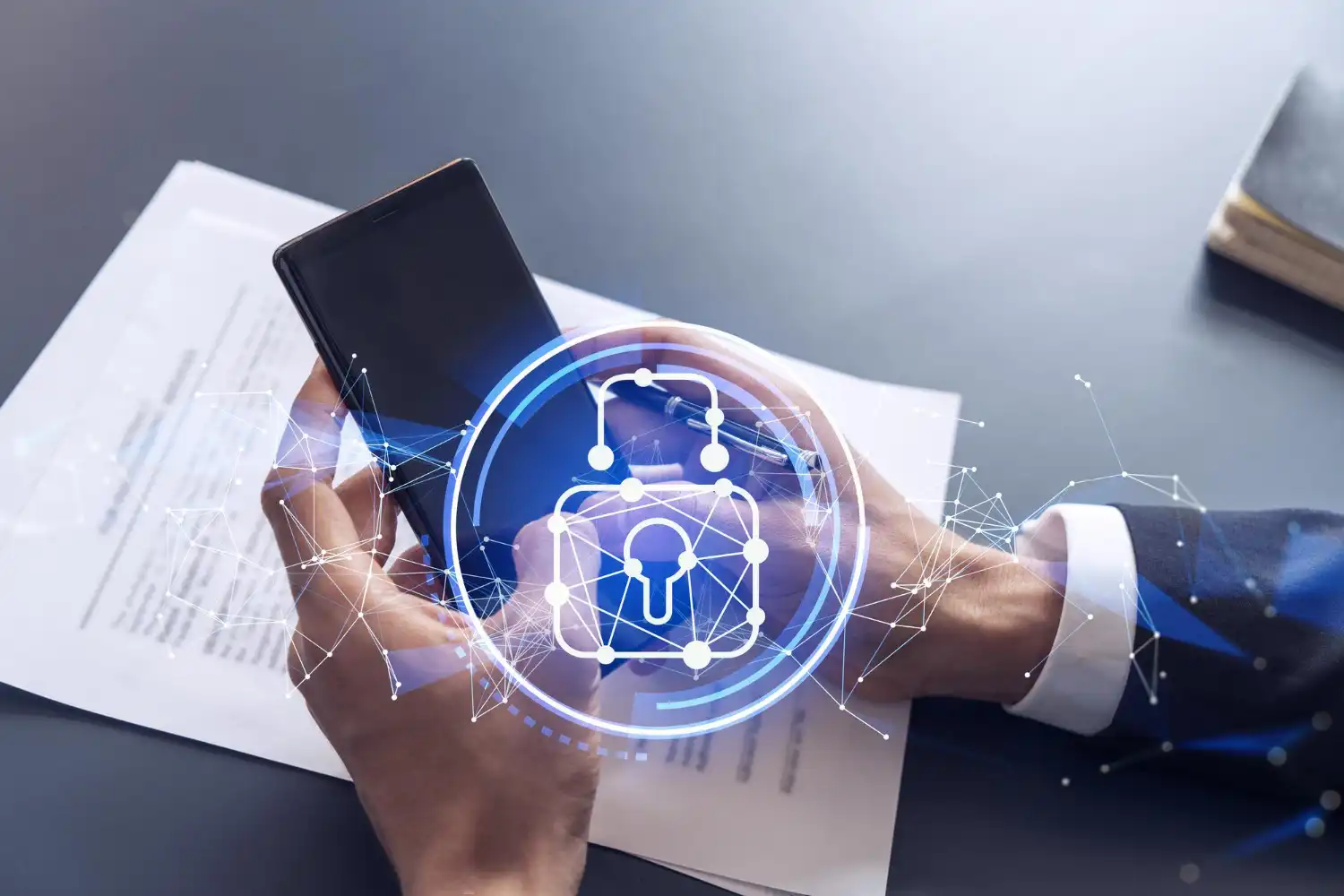 Processus d'audit de sécurité des contrats intelligents montrant l'analyse du code, la détection des vulnérabilités et le déroulement de l'évaluation de la sécurité.